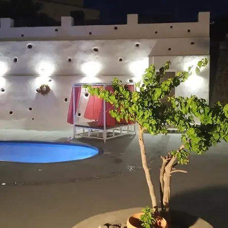 Santorini Charming Haven-pool & Sauna Retreat Megalokori